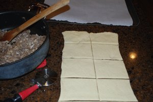 Dough prep for cheesy beef bundles