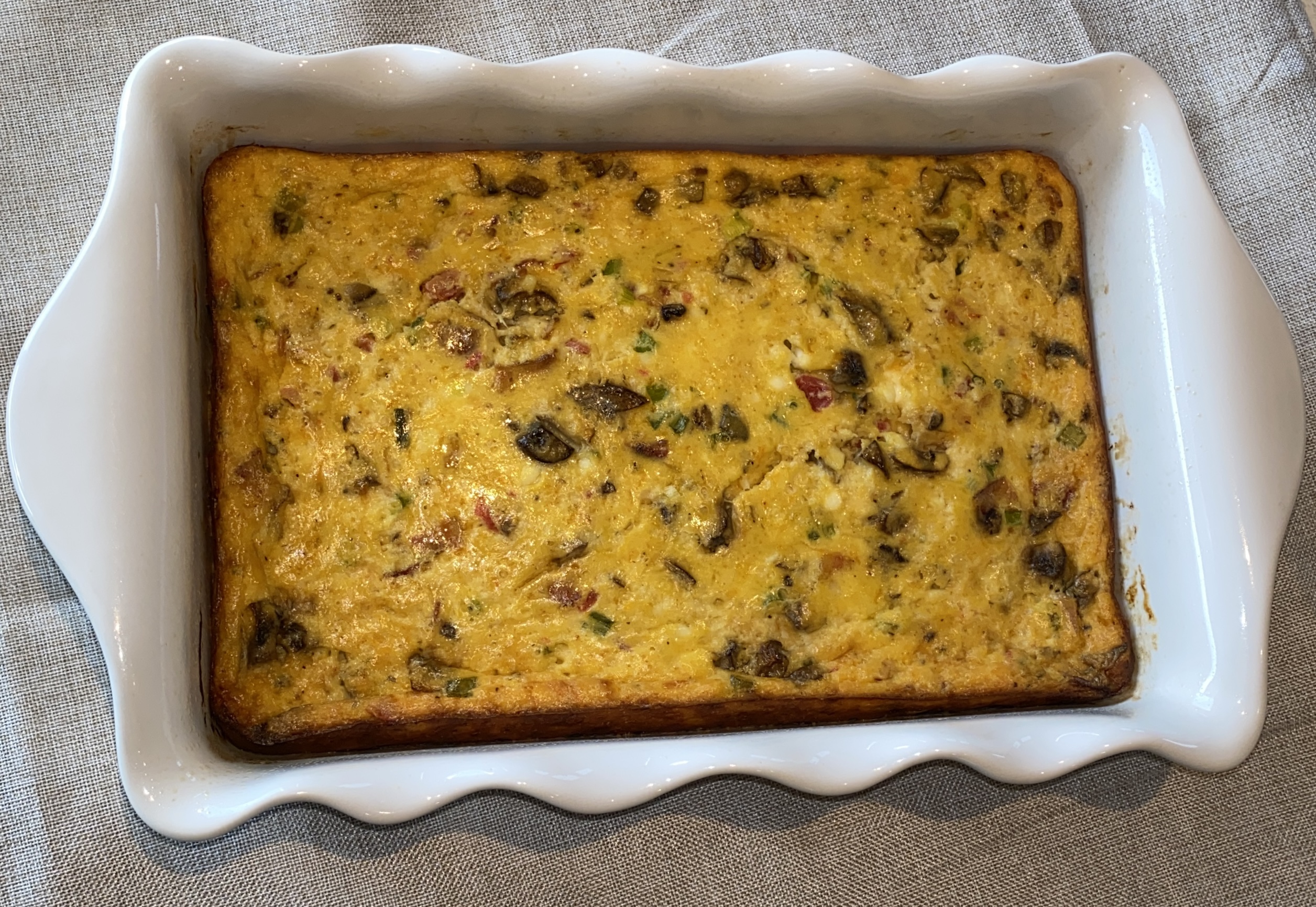 crustless-cheesy-quiche-whole.JPG